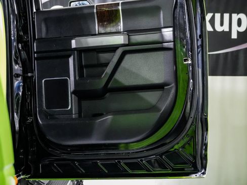 Used 2017 Ford F350 4x4 Crew Cab DRW Super Duty image 38