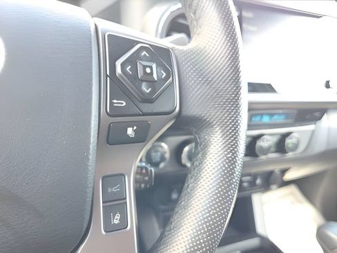 Used 2023 Toyota Tacoma TRD Sport w/ Technology Package AWD/4WD image 19