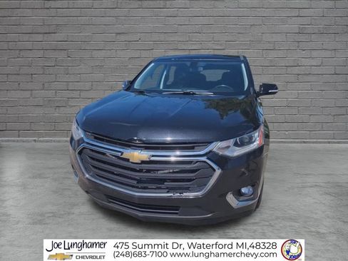 Certified 2020 Chevrolet Traverse LT FWD image 3