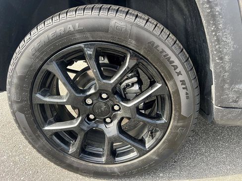 Used 2022 Jeep Compass Altitude image 11