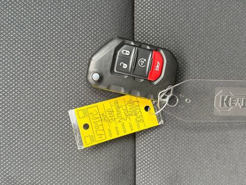 Used 2022 Jeep Wrangler Sport S image 30