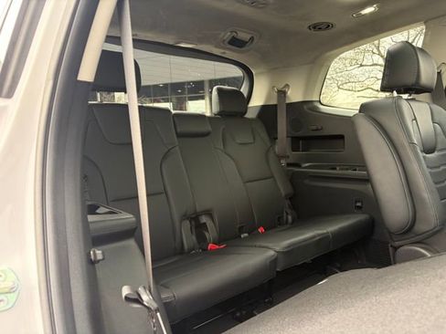 Used 2023 Kia Telluride SX Prestige image 16