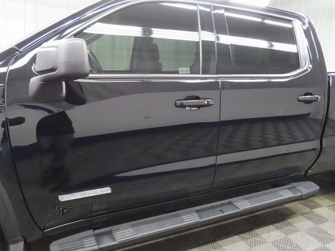 Used 2023 GMC Sierra 1500 Elevation image 39