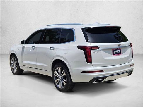 Used 2020 Cadillac XT6 Premium Luxury FWD image 7