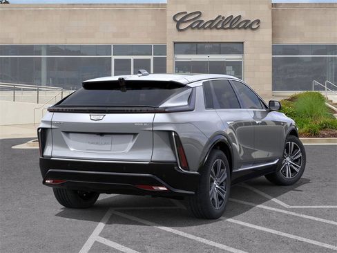 New 2026 Cadillac Lyriq Luxury image 4