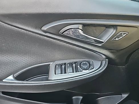 Used 2020 Chevrolet Malibu LT image 14