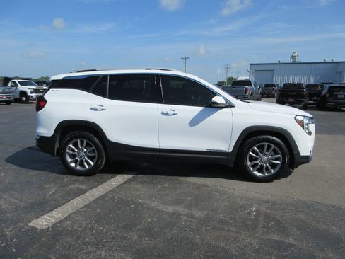 Used 2022 GMC Terrain SLT FWD image 5