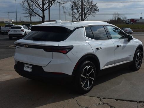 Used 2026 Chevrolet Equinox EV LT image 5
