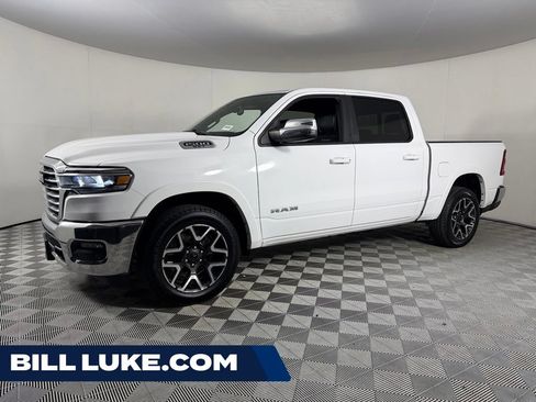Used 2025 RAM 1500 Laramie AWD/4WD image 1