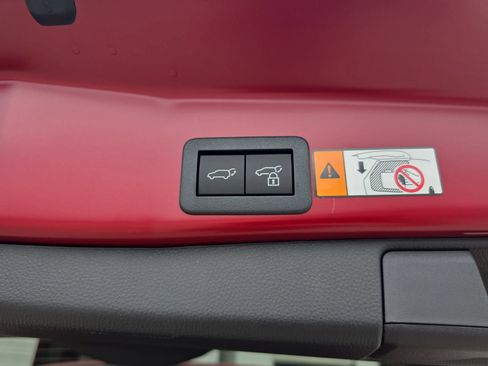 New 2026 Toyota RAV4 Limited AWD/4WD image 31