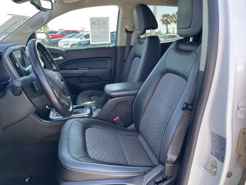 Used 2021 Chevrolet Colorado Z71 AWD/4WD image 7
