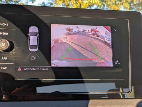 Used 2025 Volkswagen Jetta S image 18