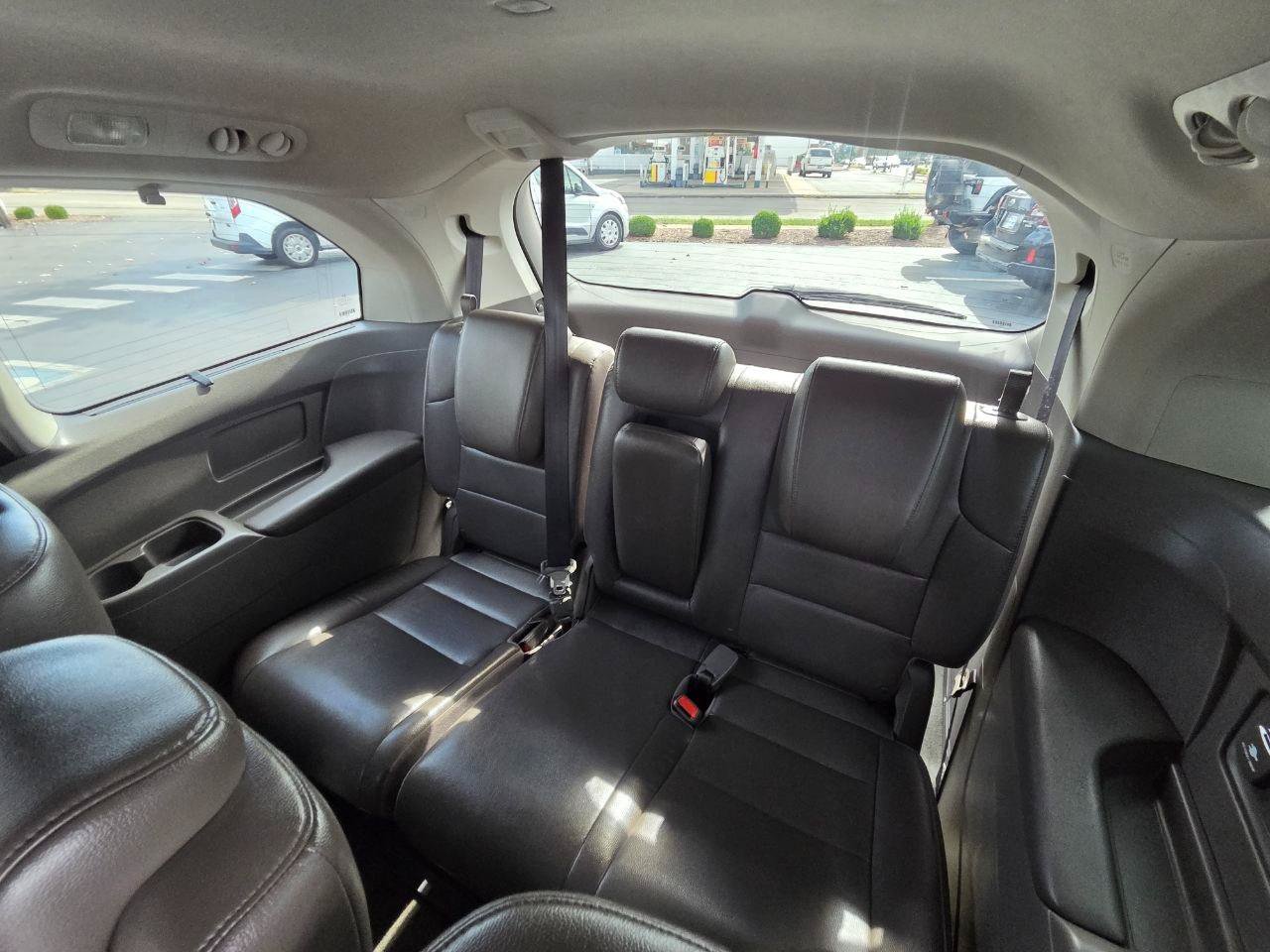 Used 2014 Honda Odyssey Touring image 16