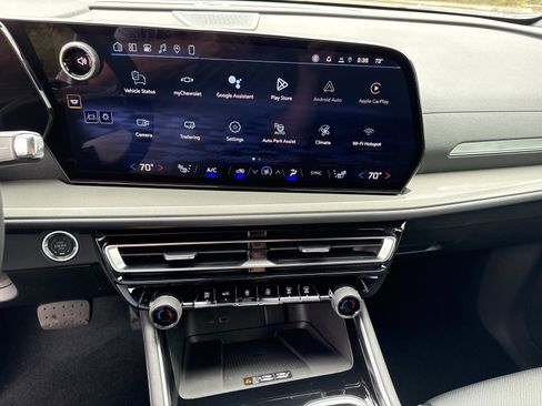 New 2026 Chevrolet Traverse LT w/ Enhanced Driving Package FWD image 23