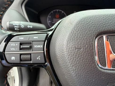 Used 2024 Honda HR-V Sport image 12