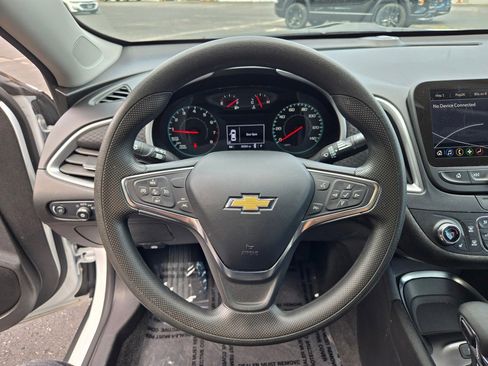 Used 2024 Chevrolet Malibu LT image 27