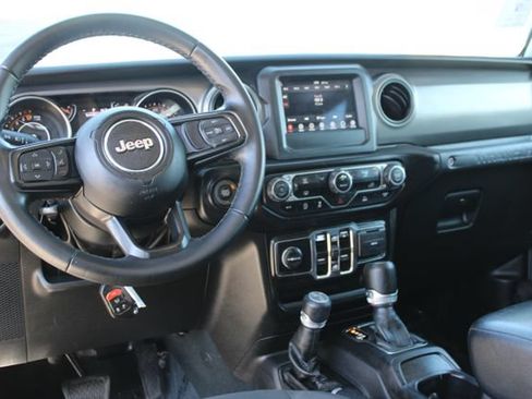 Used 2022 Jeep Wrangler Unlimited Sport AWD/4WD image 13