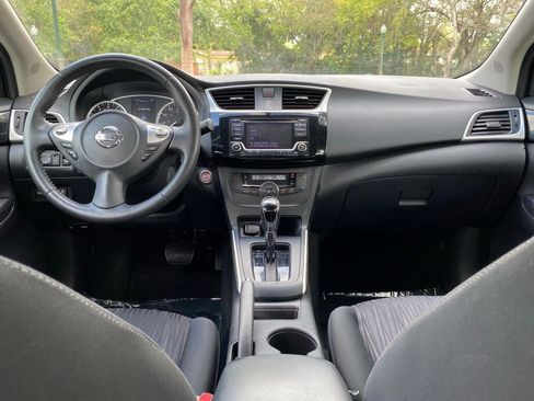 Used 2018 Nissan Sentra SV image 17