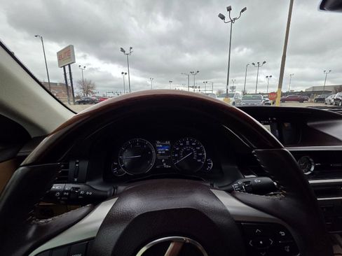 Used 2018 Lexus ES 350 w/ Premier Package image 18