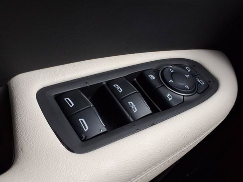 Used 2024 Cadillac XT6 Sport AWD/4WD image 21