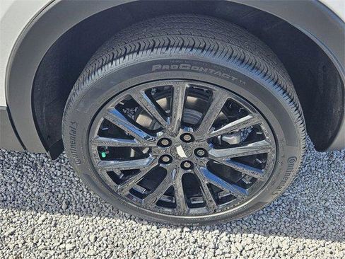 Used 2023 Cadillac XT4 Sport image 12