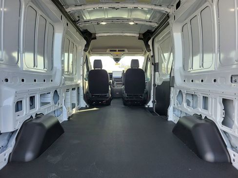 New 2026 Ford Transit 250 148 Medium Roof image 10