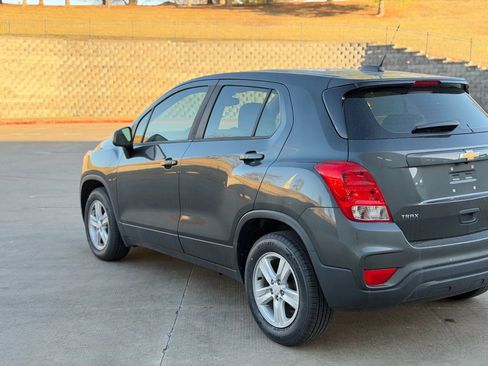 Used 2020 Chevrolet Trax LS image 5