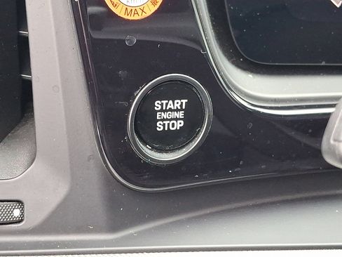 Used 2024 Porsche Cayenne 4DR AWD image 25