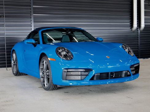 Certified 2022 Porsche 911 Targa 4S AWD/4WD image 7