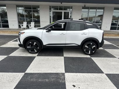 Used 2026 Nissan Kicks SR