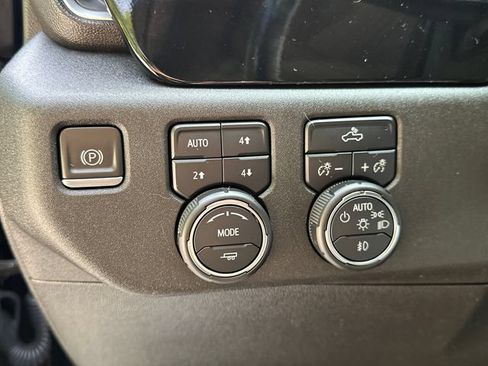 Used 2023 Chevrolet Silverado 1500 RST AWD/4WD image 23