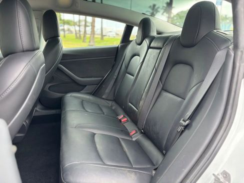 Used 2023 Tesla Model 3 Standard Range image 10