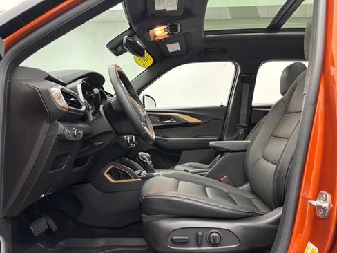 Used 2023 Chevrolet TrailBlazer ACTIV w/ Sun and Liftgate Package AWD/4WD image 17