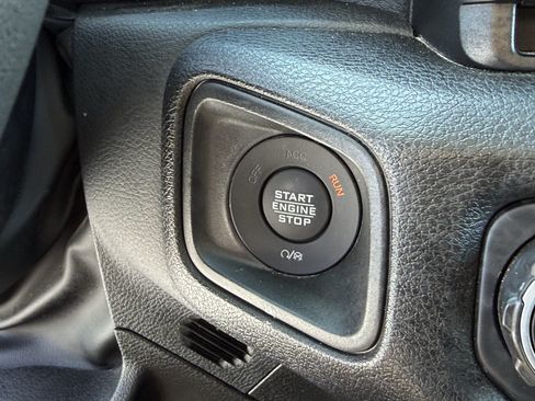 Used 2025 Jeep Wrangler Unlimited Sport AWD/4WD image 25