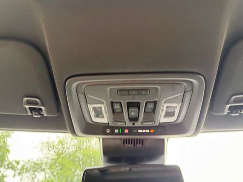 Used 2025 GMC Sierra 1500 AT4 AWD/4WD image 22