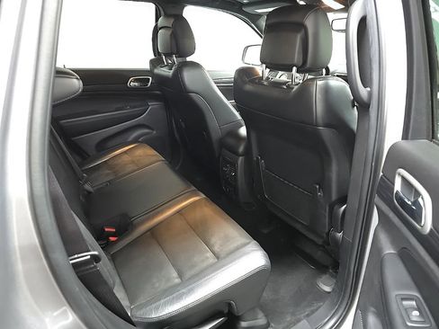 Used 2020 Jeep Grand Cherokee Altitude AWD/4WD image 18