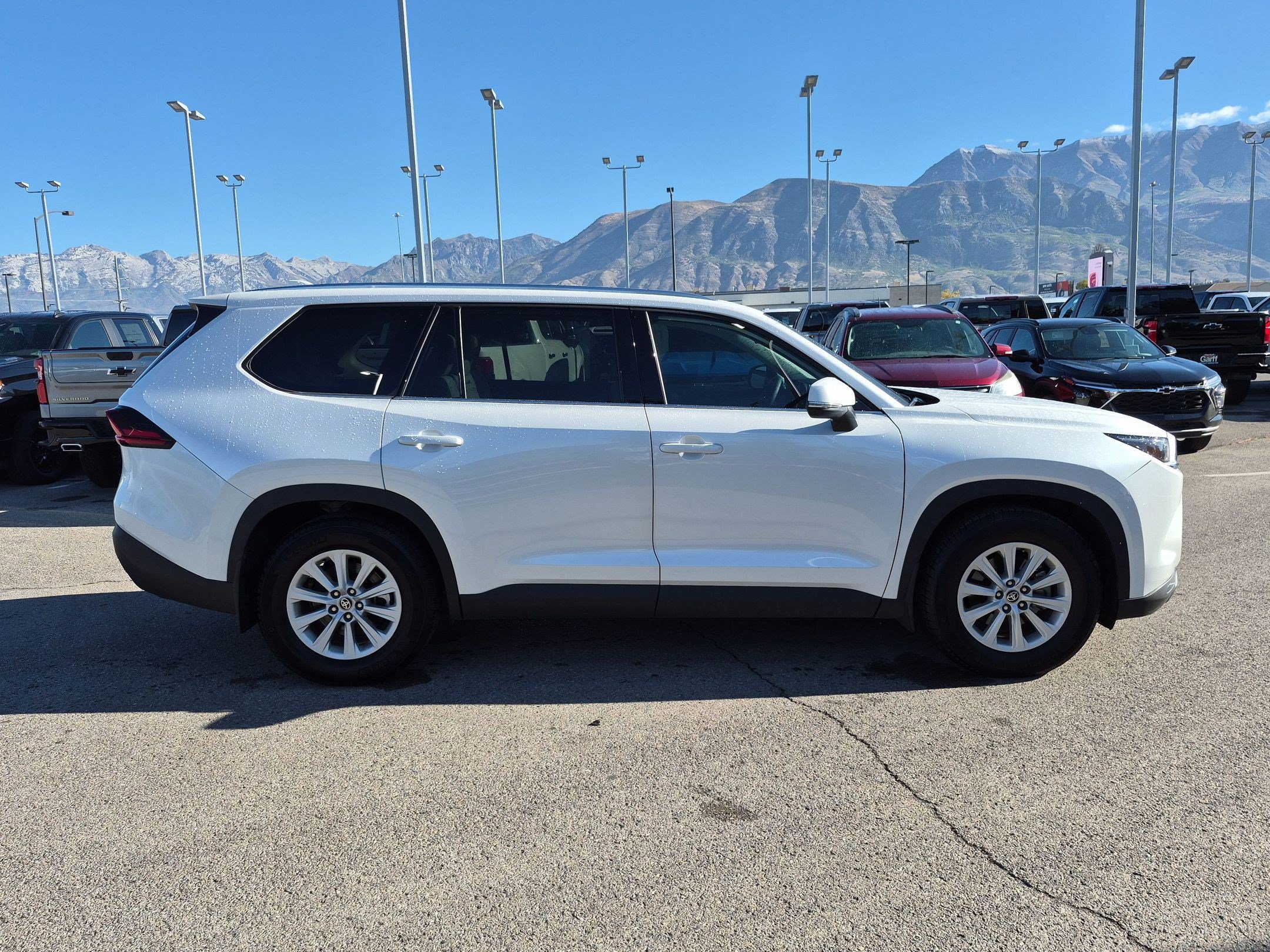 Used 2026 Toyota Grand Highlander FWD image 2