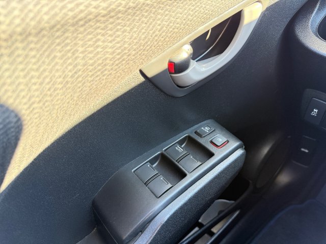 Used 2013 Honda Fit Sport image 25