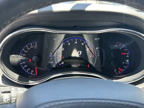 Used 2018 Jeep Grand Cherokee Trackhawk AWD/4WD image 29