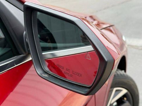 Used 2025 Hyundai Elantra SEL image 19