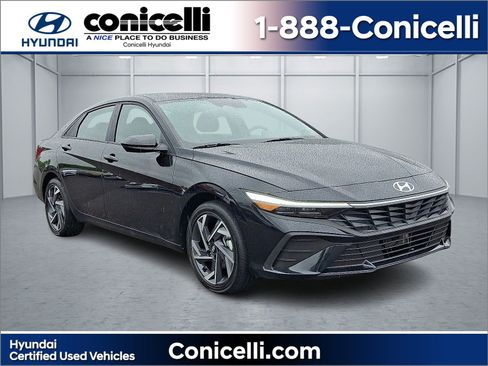 Certified 2025 Hyundai Elantra SEL image 1