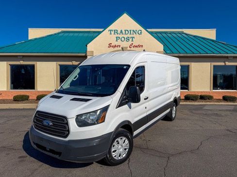 Used 2020 Ford Transit 250 Medium Roof w/ Load Area Protection Package image 18