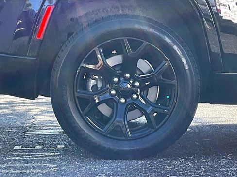 Used 2024 Jeep Wagoneer Series II image 38