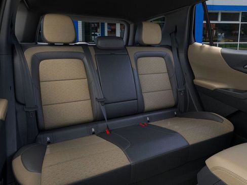 New 2026 Chevrolet Equinox ACTIV w/ Convenience Package III image 17