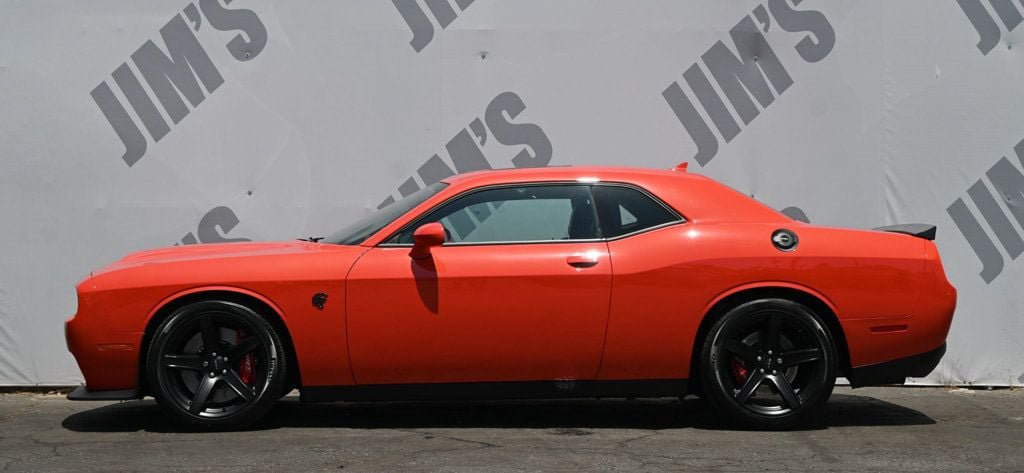 Used 2022 Dodge Challenger SRT Hellcat w/ Plus Package RWD image 19
