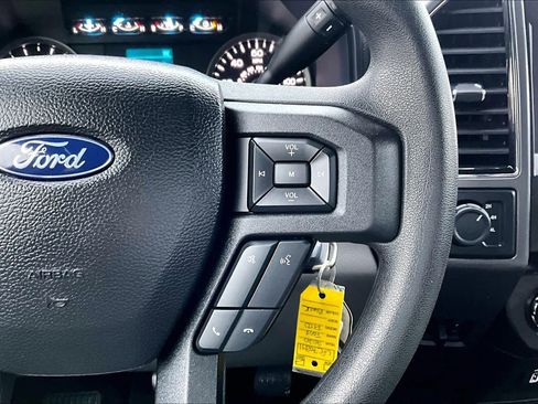 Used 2020 Ford F150 XLT image 24