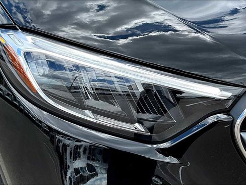 New 2025 Mercedes-Benz GLC 350e GLC 350e image 13