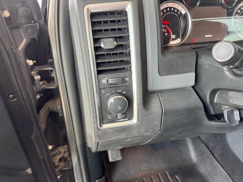 Used 2017 RAM 1500 Big Horn AWD/4WD image 16