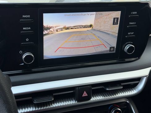 Used 2022 Kia K5 LXS FWD image 17