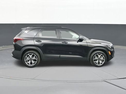 Used 2023 Kia Seltos EX image 18